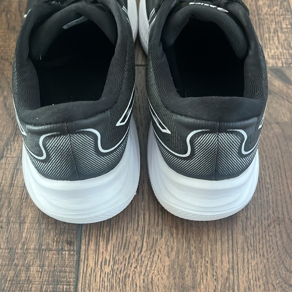 ASICS Gel-Excite 9 Running Sneakers in Black and White - Picture 5 of 13